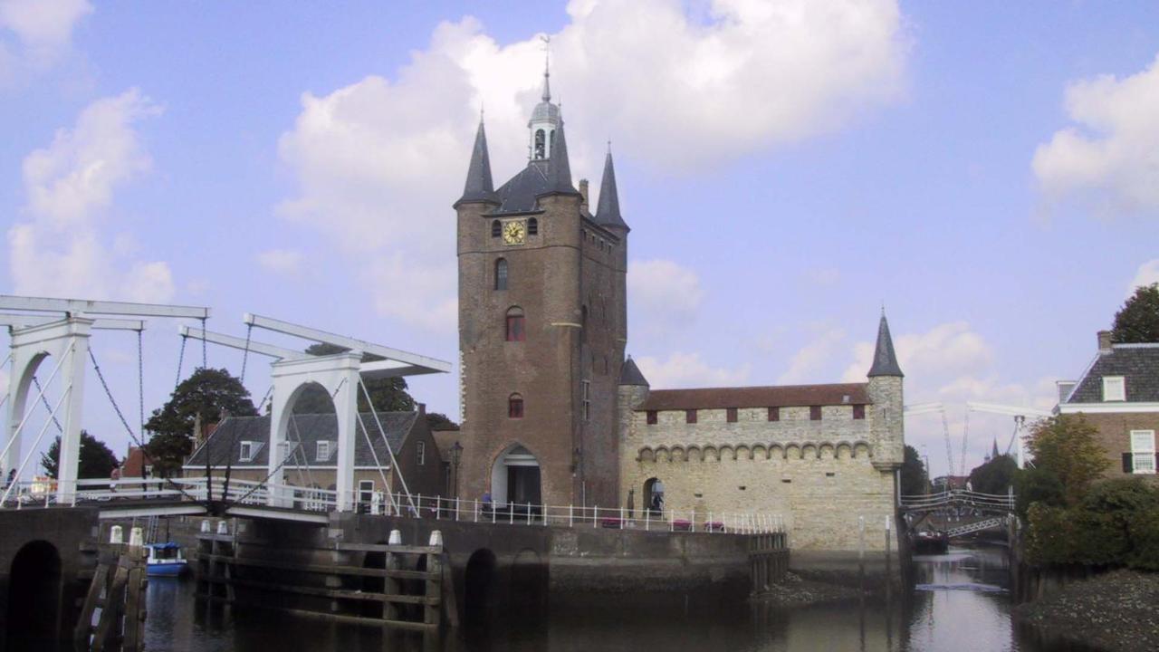 B&B Monumentaal Logeren Зирикзе Экстерьер фото